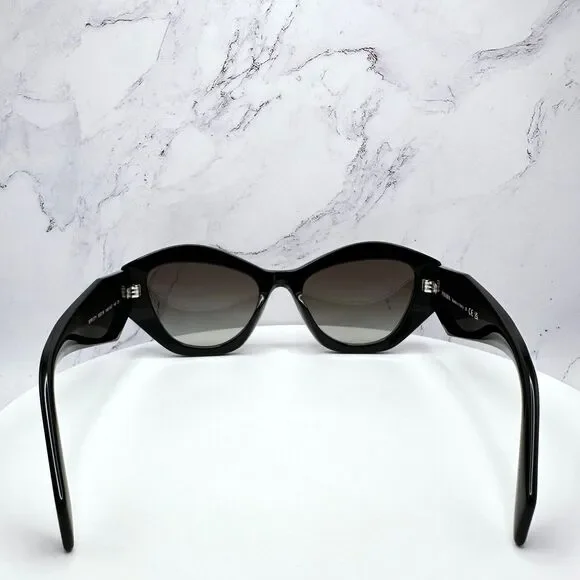 New PRADA Sunglasses - Picture 15 of 15